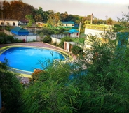 Swimming Pool 6 Saheb Bari Resort