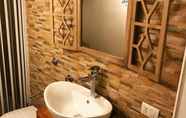 In-room Bathroom 7 B&B IL Gigante