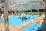 Swimming Pool Camping Parc du Charouzech