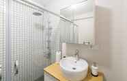 Toilet Kamar 5 Brand New Family Flat