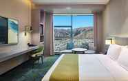 Bedroom 2 Holiday Inn Xining Hot-Spring, an IHG Hotel