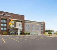 Bangunan 7 La Quinta Inn & Suites by Wyndham Brunswick/Golden Isles