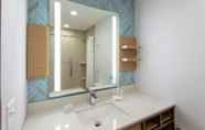 Toilet Kamar 3 Hilton Garden Inn St. Cloud