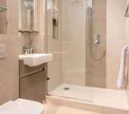 Toilet Kamar 6 LT Riverview Apartments - Greenwich