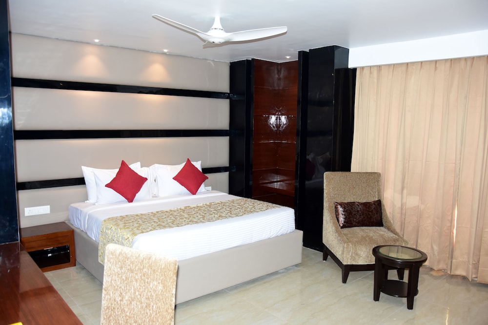 Bedroom 2 Mango Hotels Haridwar