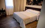 Bedroom 4 Casta Hotel