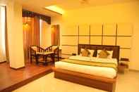 Bedroom Hotel Grand Kailash