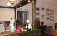 Bar, Cafe and Lounge 6 Domäne-Badetz