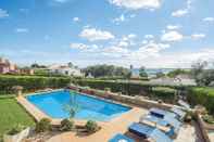 Swimming Pool Villa Betonia