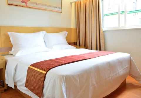 Bedroom GreenTree Alliance Sanya First Market Hotel