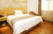 Bedroom 2 GreenTree Inn Zhongshan West District Fuhua Road Hotel