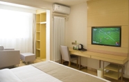 Bedroom 6 GreenTree Inn Jinan Yaoqiang Airport Airport Road Business Hotel