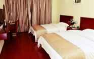 Bedroom 2 GreenTree Inn NanJing DaChang Getang Metro Station Express Hotel