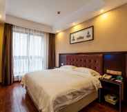 Bedroom 3 GreenTree Inn Chengdu high-tech Development West Zone Shidai Tian Street Express Hotel