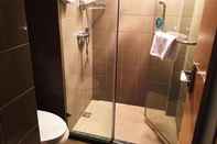 In-room Bathroom GreenTree Inn Chengdu high-tech Development West Zone Shidai Tian Street Express Hotel