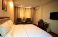 Kamar Tidur 3 GreenTree Inn Sanya Heping Street Lover Bridge Express Hotel