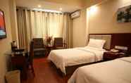 Bedroom 5 GreenTree Inn Sanya Heping Street Lover Bridge Express Hotel