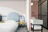 Bedroom Pathfinder Drea Hostel - Concept Store, Kuan & Zhai Alleys