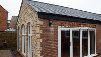 Lain-lain 4 Potterspury House