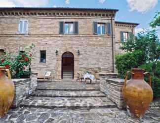 Exterior 2 Borgo Acque Romane