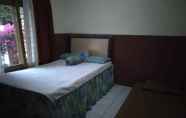 Kamar Tidur 6 Puri Made 2 Homestay