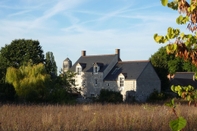 Exterior La maison d'Eugenie