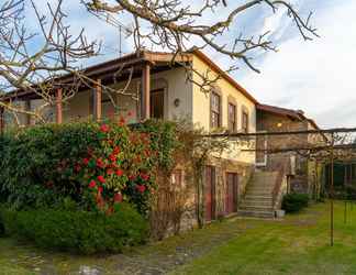 Exterior 2 Liiiving In Moledo Historical Pool Villa