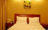 Kamar Tidur 7 GreenTree Inn Jinan Daming Lake Hotel