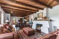 Lobby Cielo Lindo - Secluded Southwestern Retreat Within Minutes of Downtown