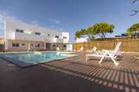 Swimming Pool Sagres Sun Stay - Surf Camp & Hostel