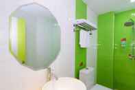 Toilet Kamar Heng 8 Hotel Tonglu South Yingchun Road