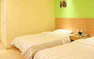 Kamar Tidur 4 Heng 8 Hotel Tonglu South Yingchun Road