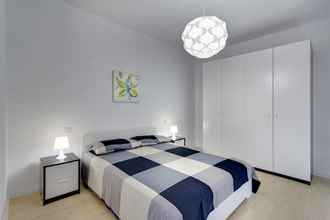 Kamar Tidur 4 Modern 2 Bedroom Seaview Apartment