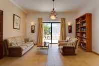 Common Space Superlative 4 Bedroom Villa With Private Pool