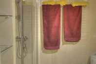 In-room Bathroom Wish-Suite Patio De Calatrava