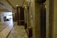 Lobby Saraya Iman Hotel Makkah