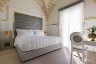 Bedroom Acquaviva Suites