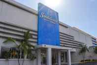 Luar Bangunan Sandalwood Beach Resort