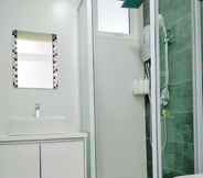 Toilet Kamar 2 Yoyo Sweety Homestay