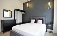 Kamar Tidur 5 The Hubert - Your Apartment