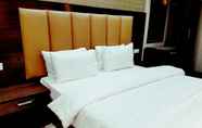 Bedroom 7 Diplomat Inn Hotel