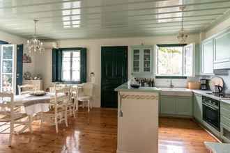 Bilik Tidur 4 Villa Heliana Enchanting Seaviews