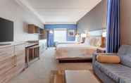 Bedroom 5 Home2 Suites by Hilton Toronto Brampton
