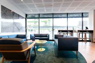 Lobby 4 Holiday Inn Express Bordeaux - Lormont, an IHG Hotel