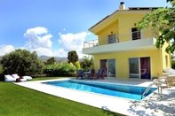 Swimming Pool Dimitras Villas