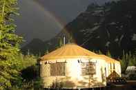 Exterior Fortress Lake Wilderness Retreat