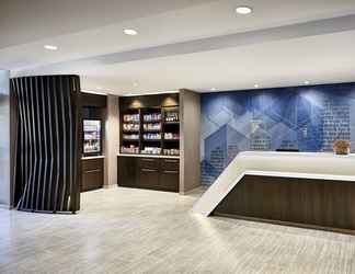 Lobby 2 SpringHill Suites by Marriott Auburn