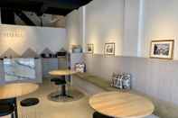 Bar, Kafe, dan Lounge Stay Inn Hostel Jakarta - Adults only