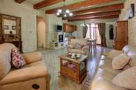 Common Space Villa Savona 3 Bedroom Villa With Private Pool