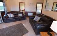 Common Space 5 Birch Lodge 23 With Hot Tub, Newton Stewart
